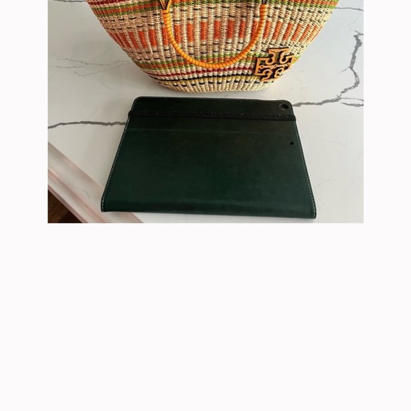 Brand new unused Tory Burch Ella straw striped bag. - Picture 5 of 5